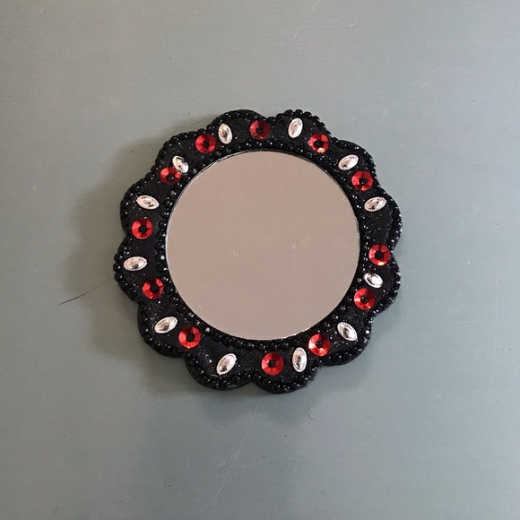 Pocket mirrors - Picture 3 of 4